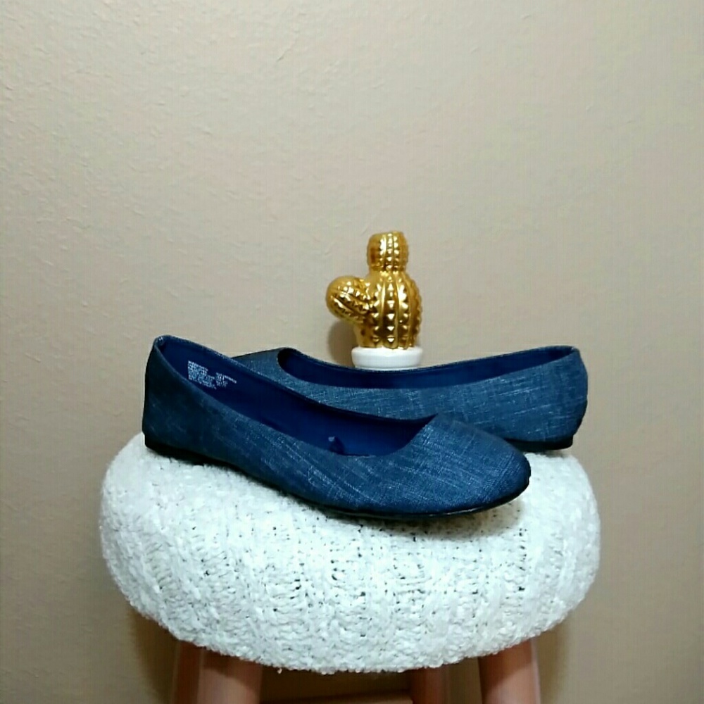 Denim flats